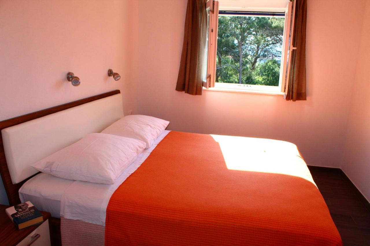 Gorgonia Suites In Verunic Номер фото